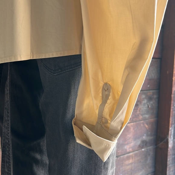 Fierce Voluminous Rouched Sleeve Button-up - Picture 3 of 6